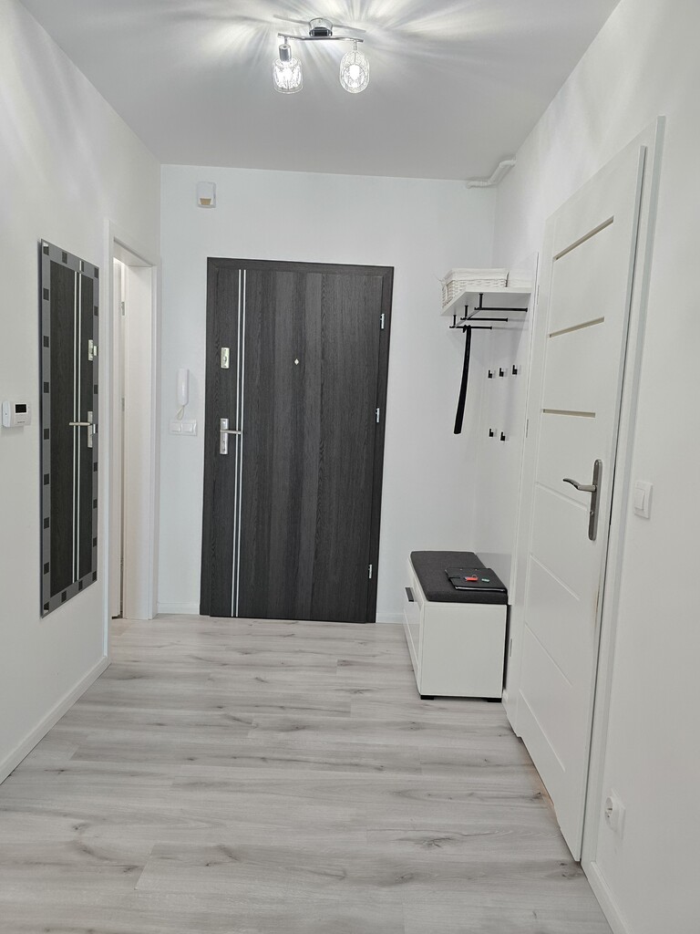 2-pok. mieszkanie- balkon, miejsce parkingowe !