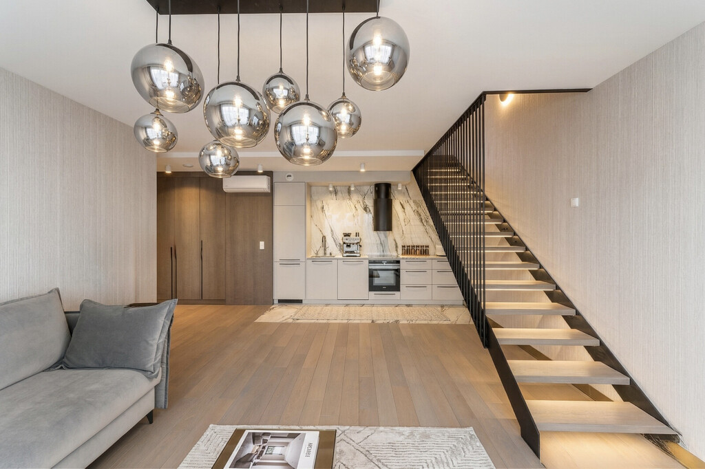 Dwupoziomowy apartament z widokiem  na Wawel