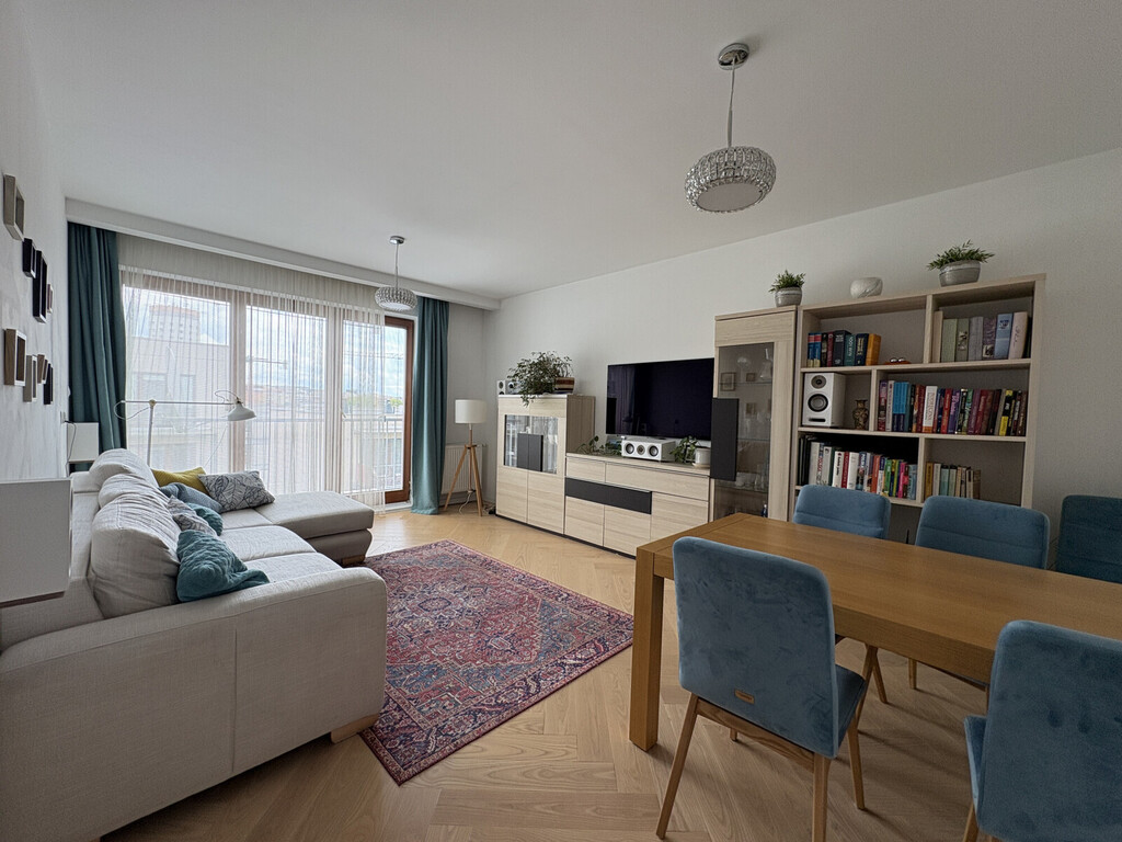 Zadbane I 4 pokoje | Balkon | Tramwaj