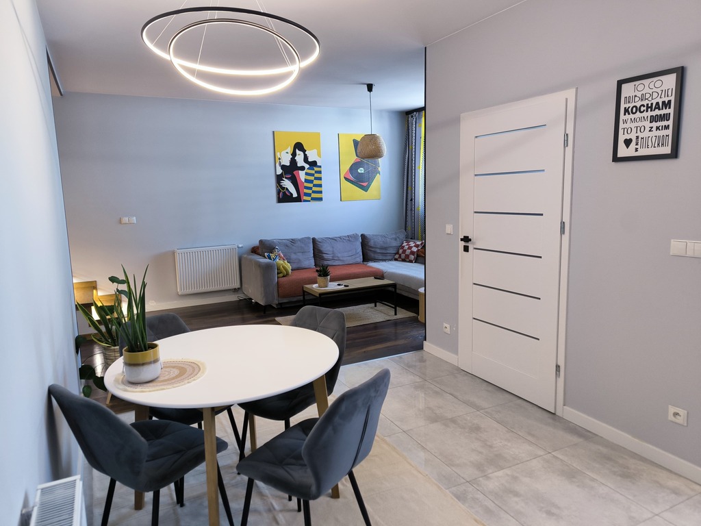 Dwupoziomowy segment 82 m² | Balkon | 2 łazienki