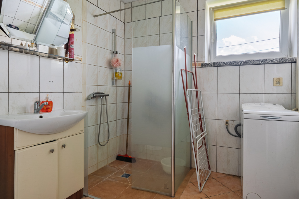 Dom z potencjałem na dużej działce 7917 m²