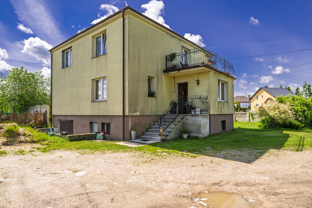 Dom z potencjałem na dużej działce 7917 m²