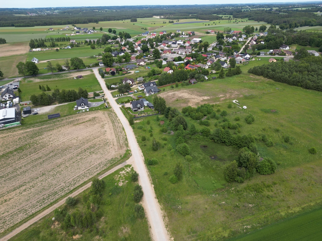Działka z Warunkami Zabudowy 3 677 m²  Węsiory
