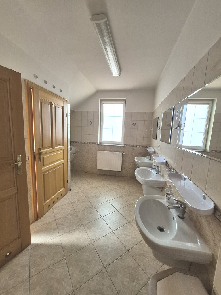 Obiekt na sprzedaż Krajnik Dolny 314 m2 | Arka Nieruchomości