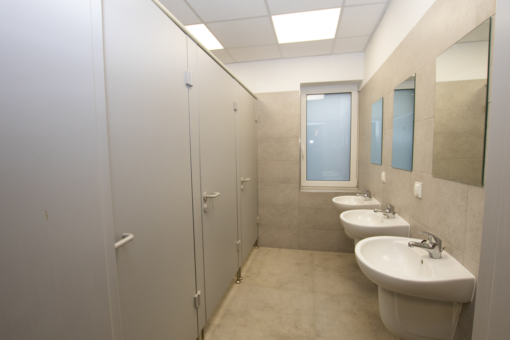 Obiekt na wynajem Trzeszczyn 433 m2 | Arka Nieruchomości