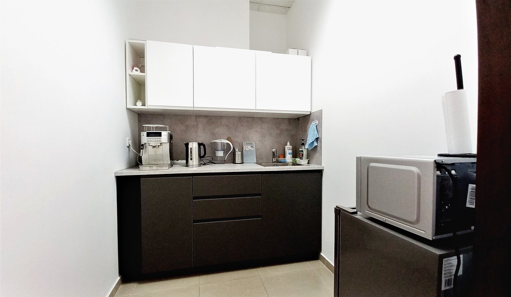 Lokal biurowy w budynku komercynym łodź-bałuty – zdjęcie 7