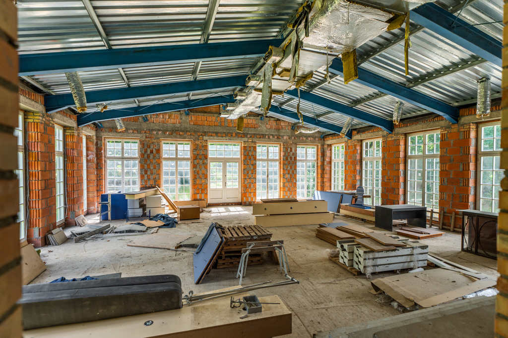 Obiekt na sprzedaż Krąpiel 2 500 m2 | Arka Nieruchomości