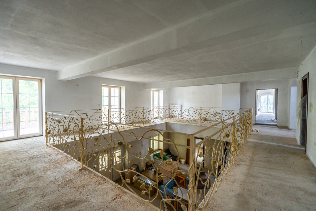 Obiekt na sprzedaż Krąpiel 2 500 m2 | Arka Nieruchomości