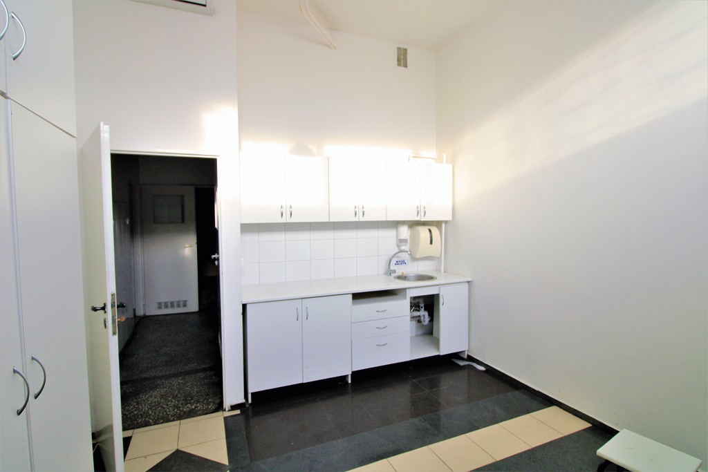 Lokal handlowy/gastronomiczny łodź-olechow – zdjęcie 5