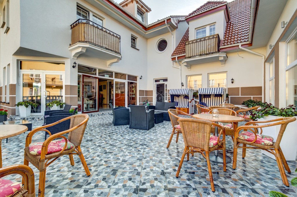 Lokal na sprzedaż Rewal 986 m2 | Arka Nieruchomości