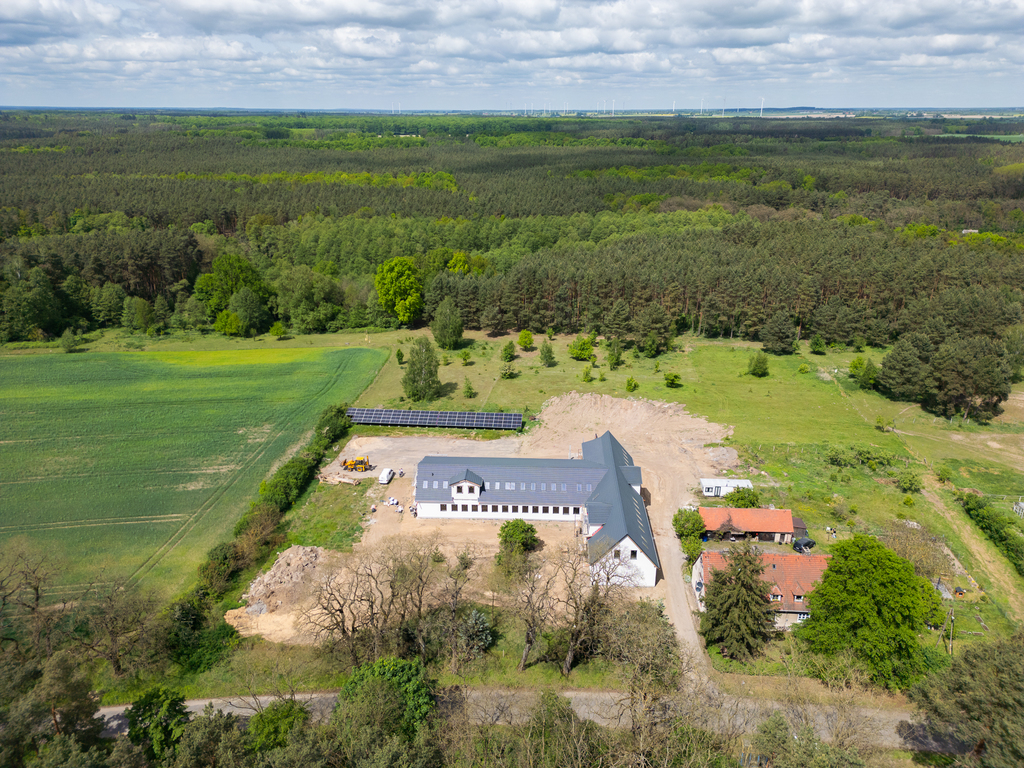 Obiekt na sprzedaż Gudzisz 1 050 m2 | Arka Nieruchomości