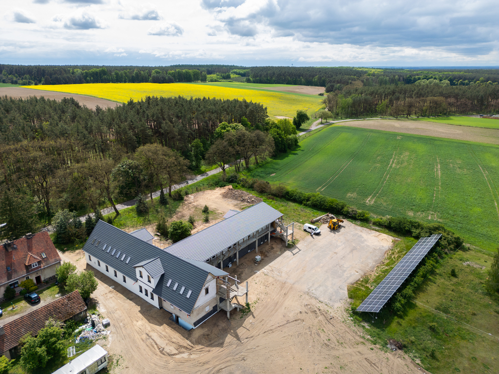 Obiekt na sprzedaż Gudzisz 1 050 m2 | Arka Nieruchomości