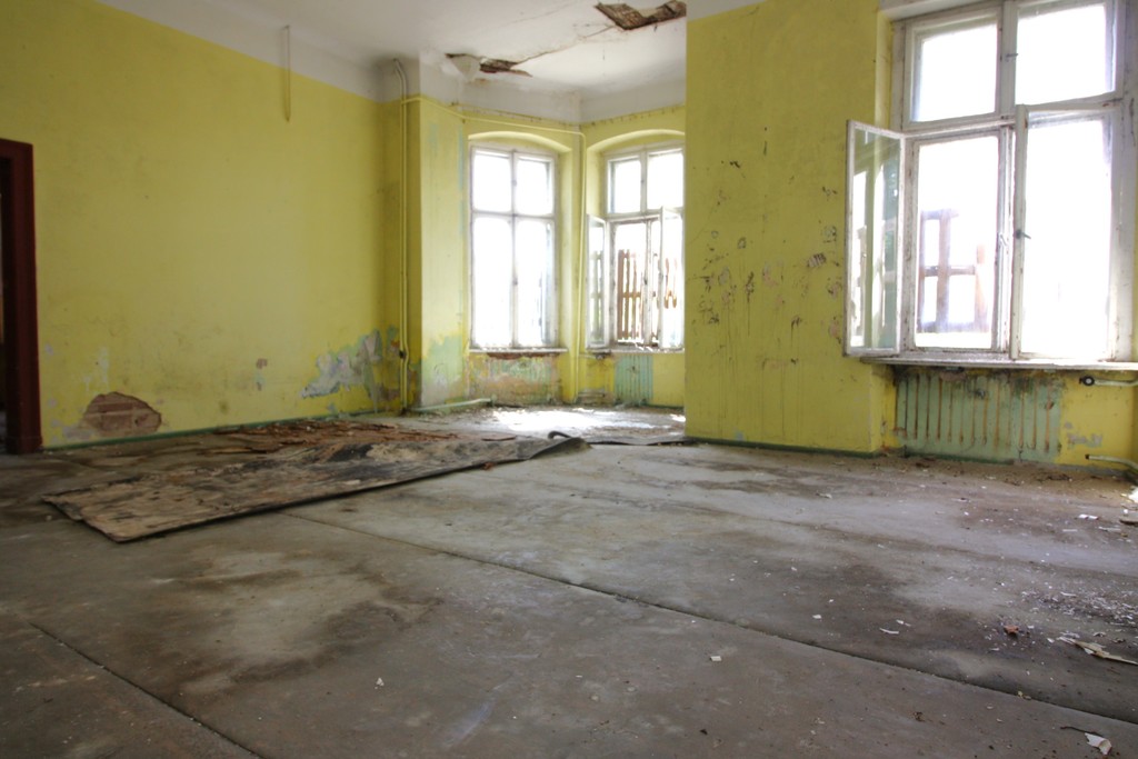 Obiekt na sprzedaż Strzyżno 1 680 m2 | Arka Nieruchomości