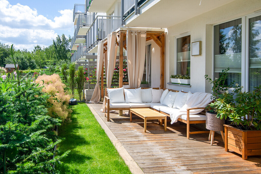 Magiczny ogród z tarasem | Patio Roży | 3 pokoje